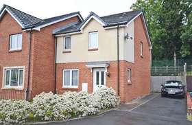 2 Bedroom End of Ter...