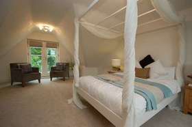 4&nbsp;Bedroom&nbsp;Semi-Detac...