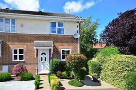 2 Bedroom End of Ter...