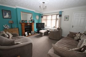 4 Bedroom Semi-Detac...