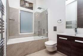 4 Bedroom Flat