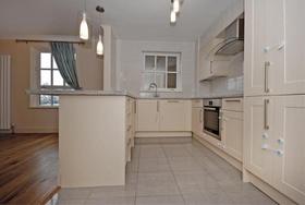 3&nbsp;Bedroom&nbsp;Apartment