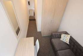 1 Bedroom House Shar...