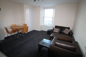 2 Bedroom Flat