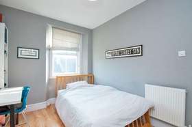 3 Bedroom End of Ter...