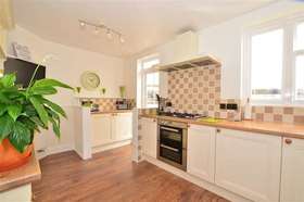3 Bedroom End of Ter...