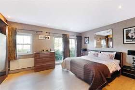 5 Bedroom Detached