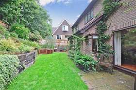 6&nbsp;Bedroom&nbsp;Detached