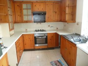 3 Bedroom Semi-Detac...
