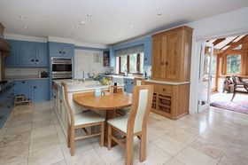 5 Bedroom Detached