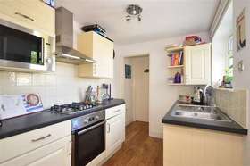 2 Bedroom End of Ter...