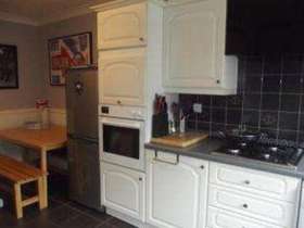 3 Bedroom End of Ter...