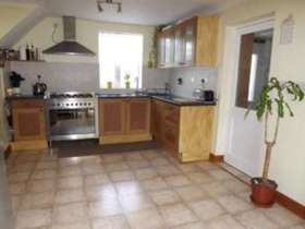 3 bedroom Semi-Detached for sale