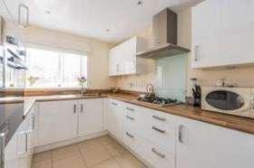 3 Bedroom Semi-Detac...