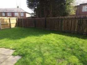 2 Bedroom End of Ter...