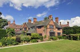 9 Bedroom Detached