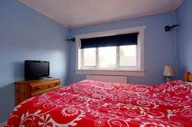 3 Bedroom End of Ter...