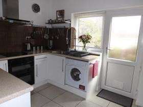 2 Bedroom End of Ter...