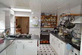 6 Bedroom Semi-Detac...
