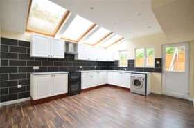 7 Bedroom End of Ter...