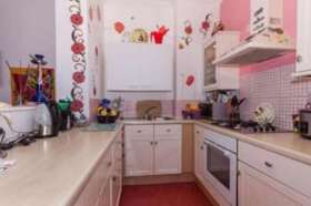 2 bedroom Maisonette for sale