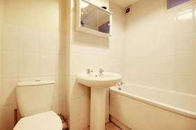 2 Bedroom Flat