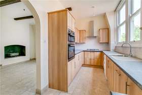 3 bedroom Flat for sale