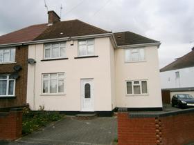 5 Bedroom Semi-Detac...