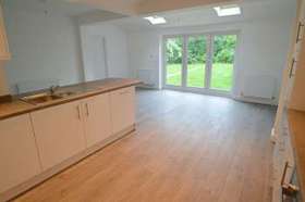 3 Bedroom Semi-Detac...