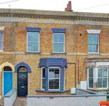 3 bedroom Terraced for sale