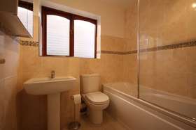 3 Bedroom Semi-Detac...