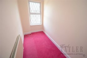 3 Bedroom End of Ter...