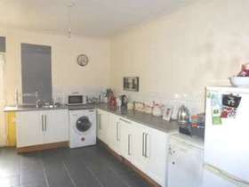 5 Bedroom Town House