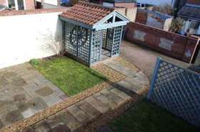 2 bedroom Detached for sale