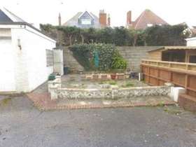 2 Bedroom Ground Fla...