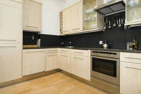 2 Bedroom Ground Fla...