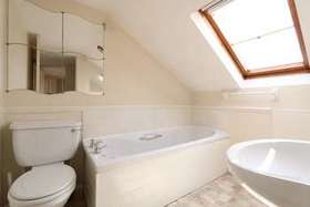 4 Bedroom Semi-Detac...