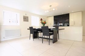 4&nbsp;Bedroom&nbsp;Detached