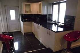 4 Bedroom Semi-Detac...