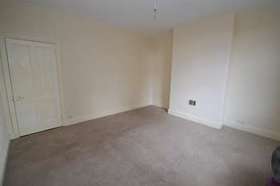 3 Bedroom End of Ter...