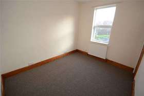 2 Bedroom End of Ter...