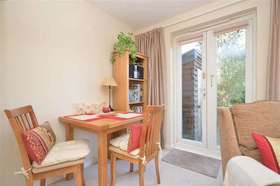 3 Bedroom End of Ter...