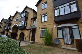 Erith Road  Belvedere, DA17 6L...