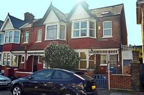 4 Bedroom End of Ter...