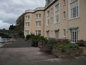 2 Bedroom Apartment