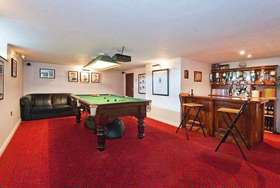 6 Bedroom Detached