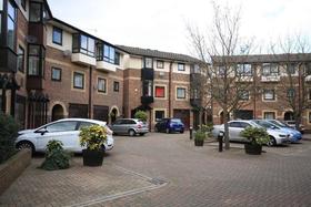 1 Bedroom Flat